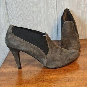 Apt 9 grey/black suede heeled ankle booties 9M Cone Heel Coastal Cowgirl